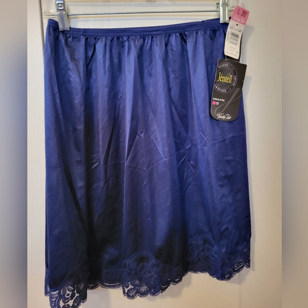NWT Vanity Fair Jentell Blue Lace Skirt Sz L